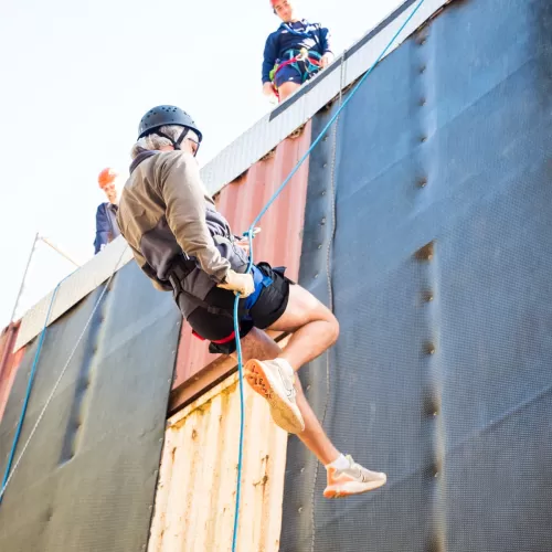 Abseiling jump